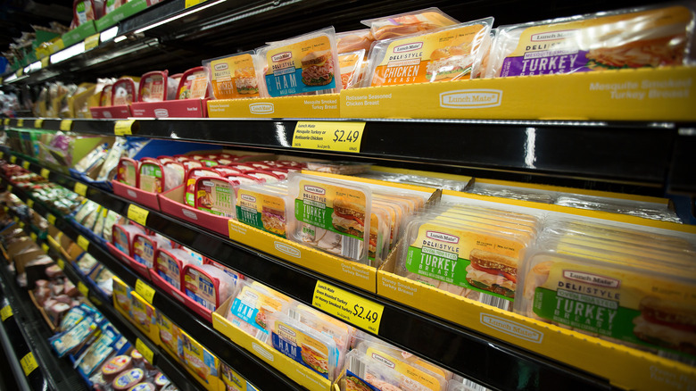 Aldi meat on shelf