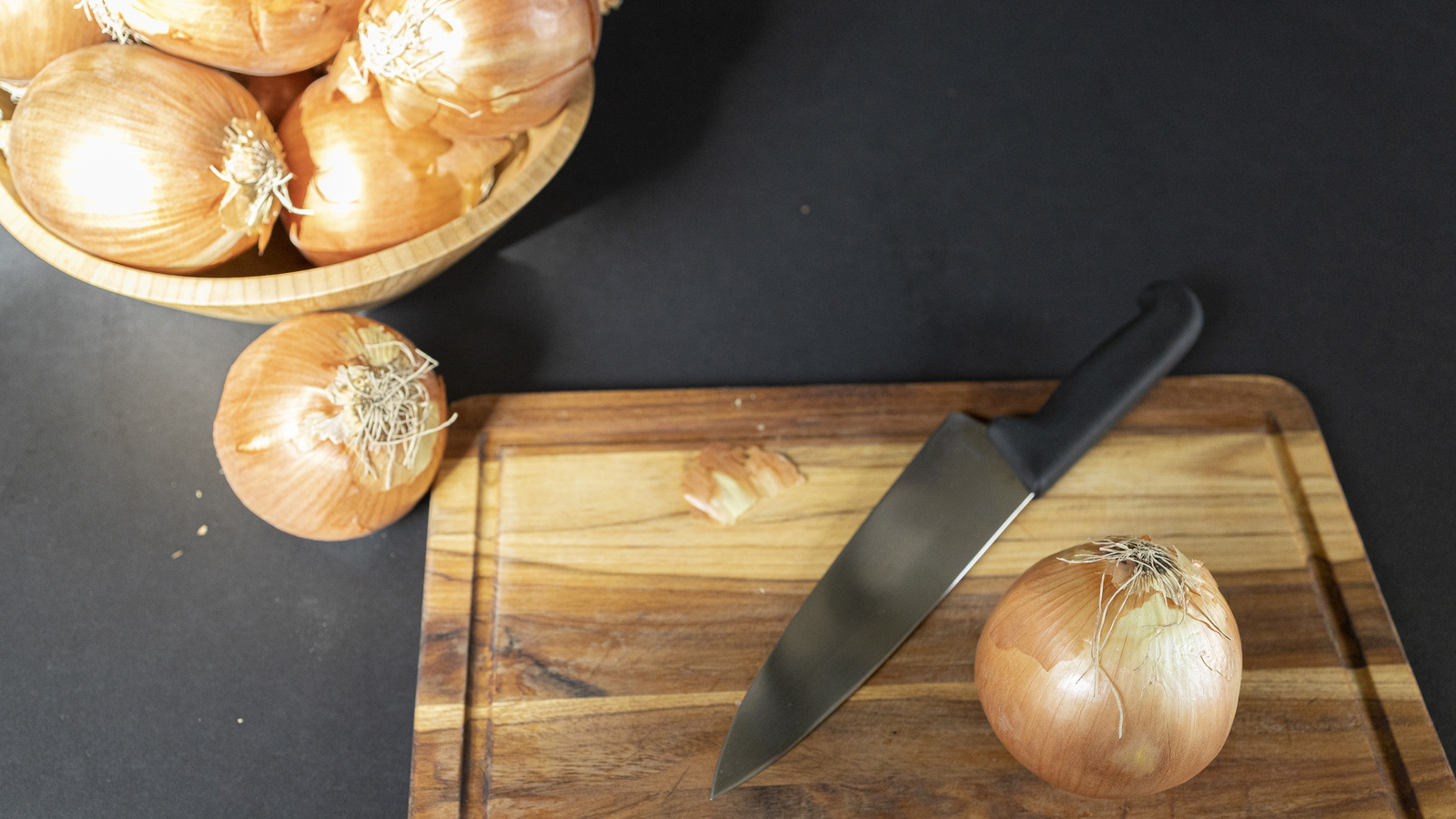 Hack shows no-tears secret to dicing onion in 30 seconds