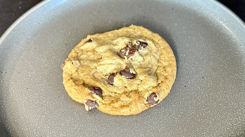 Hy-Vee chocolate chip cookie on gray plate