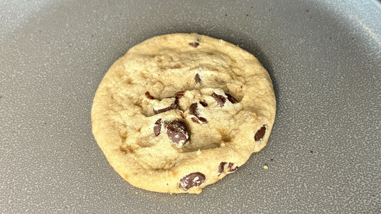 Metro Market chocolate chip cookie on gray plate