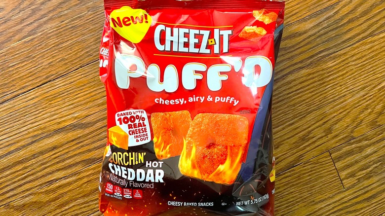 cheez-it puff'd bag