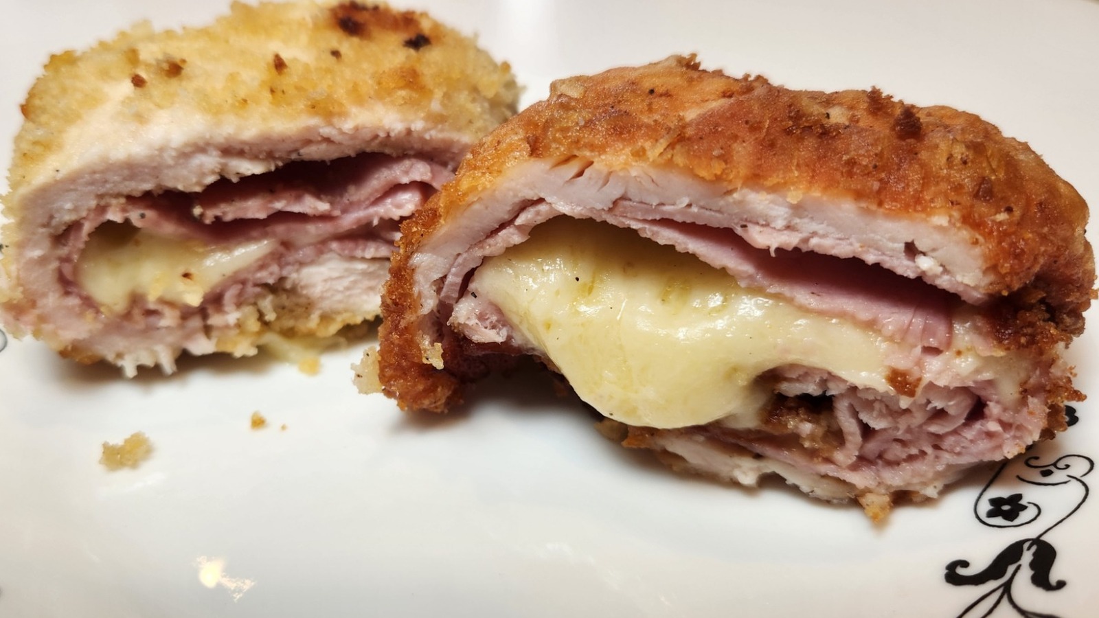 We Tried To Make Chicken Cordon Bleu With A $12 Aldi Shopping Budget