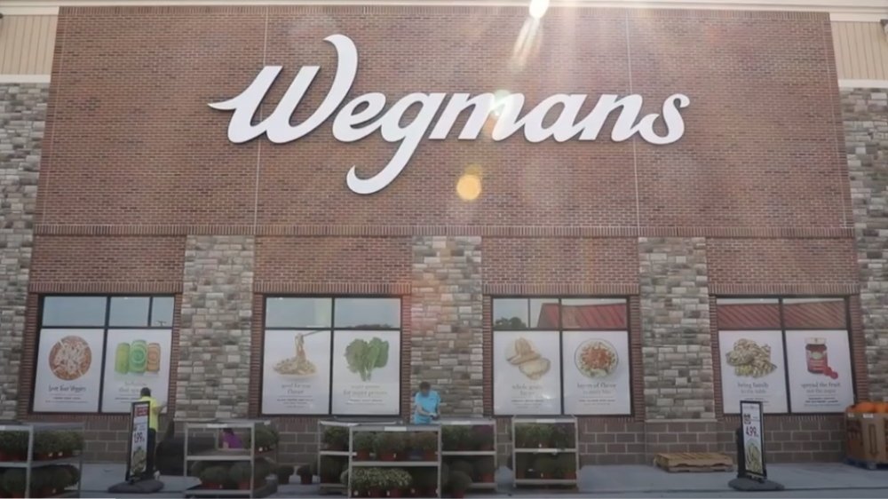 Wegman's exterior