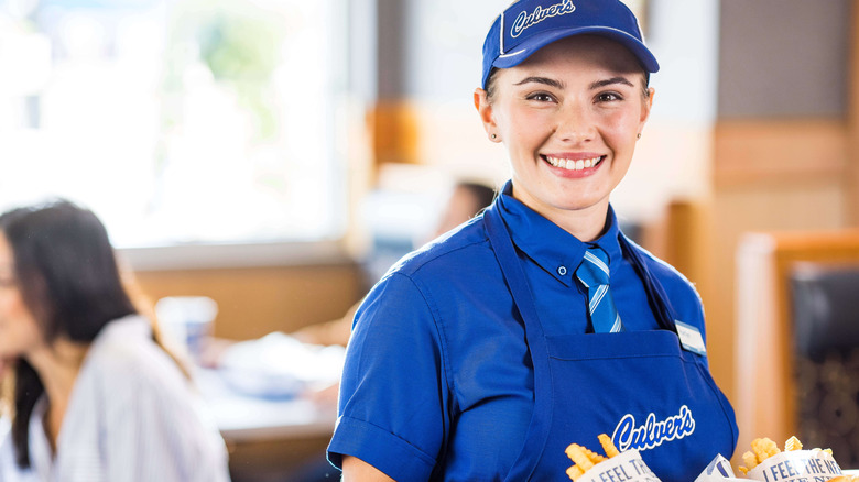 Culver' employee smiling