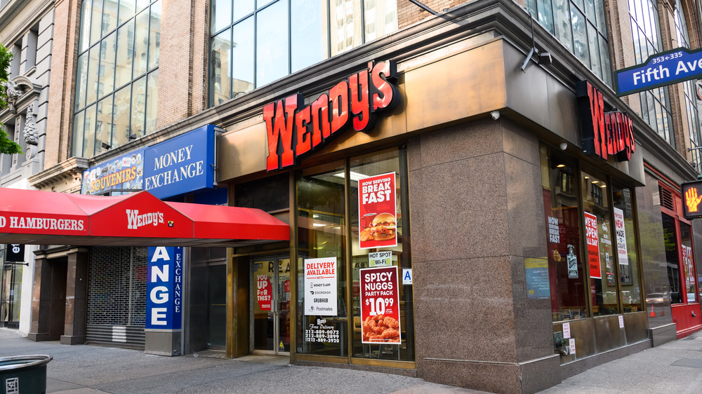 Wendy's restaurant storefront