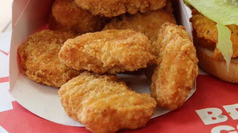 Wendy's chicken nuggets and sandwich