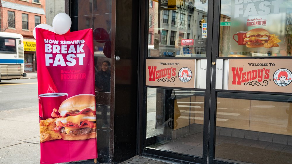 Wendy's restaurant entrance