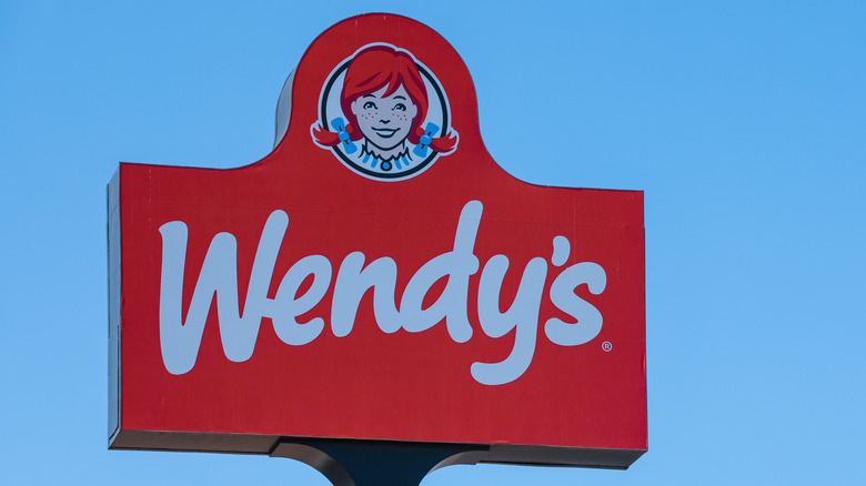 Wendy's sign