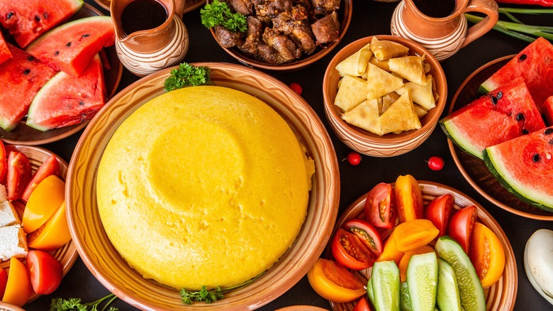 A typical Romanian breakfast with polenta