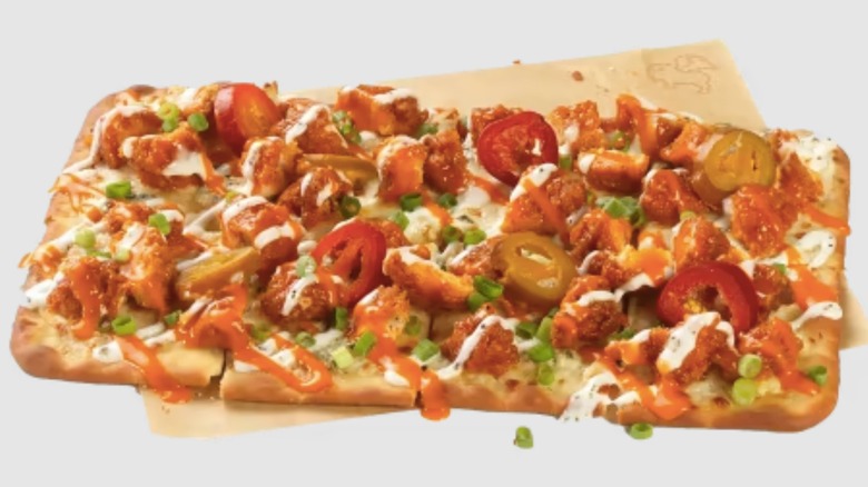 Buffalo Wild Wings Boneless bar pizza
