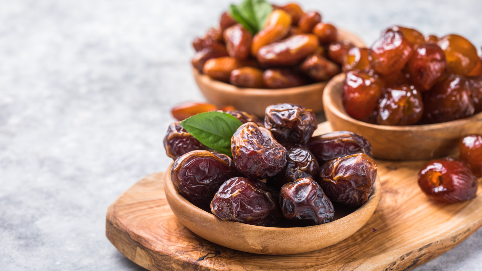 What Are Dates And How Do You Eat Them?