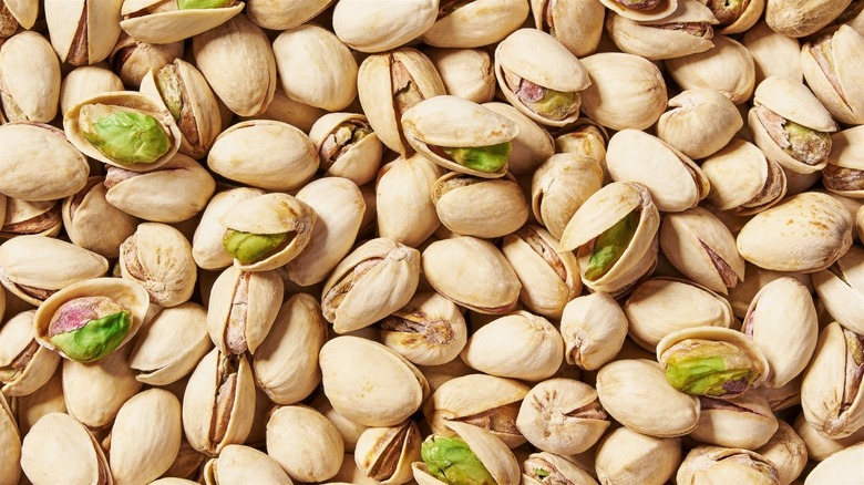 Undyed pistachios in shells