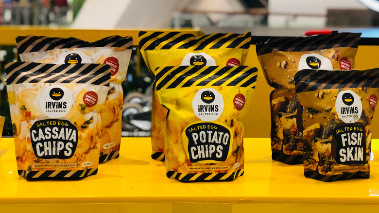 Irvins Salted Egg Potato Chips