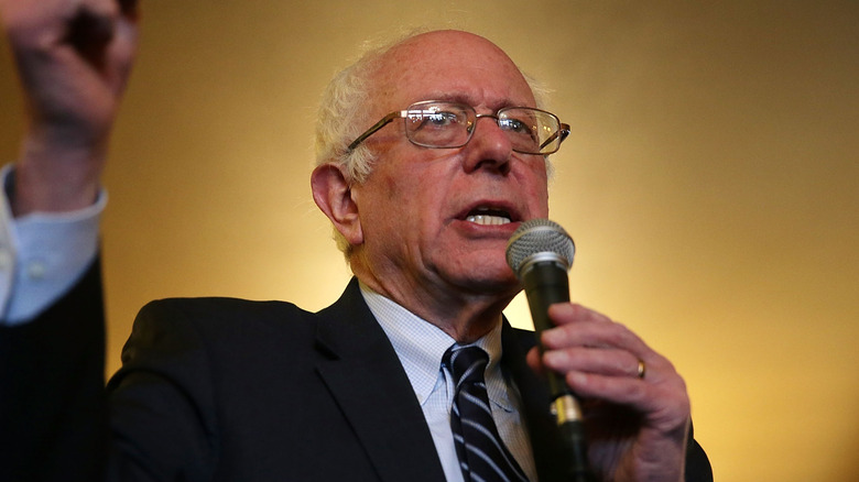 Bernie Sanders delivers speech with raised fist