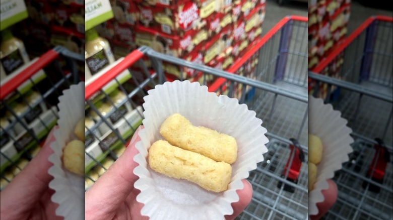 closeup costco sample