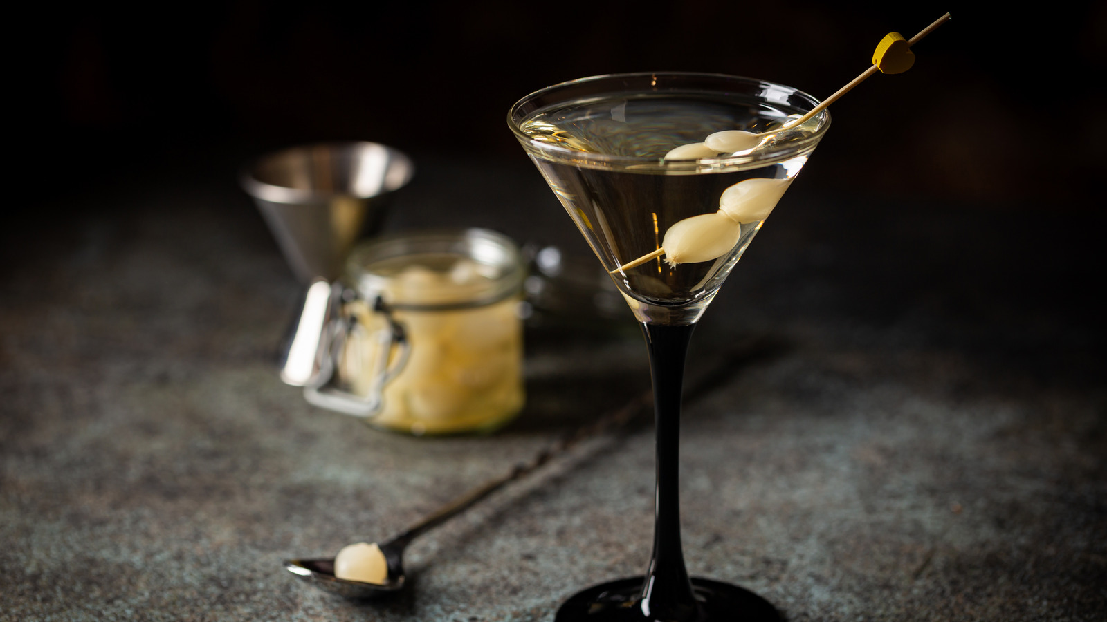 What Exactly Are Cocktail Onions (And Can You Cook With Them)?