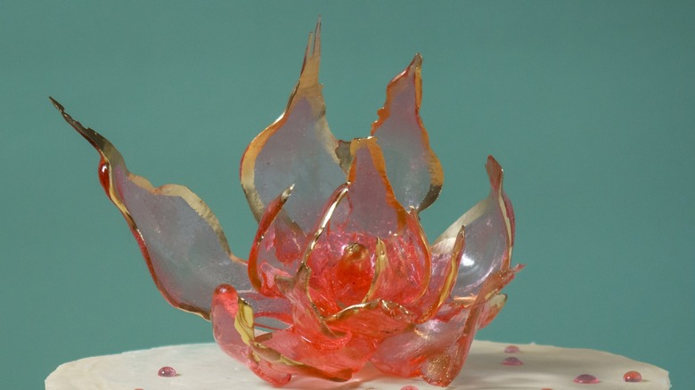 splashy isomalt cake topper