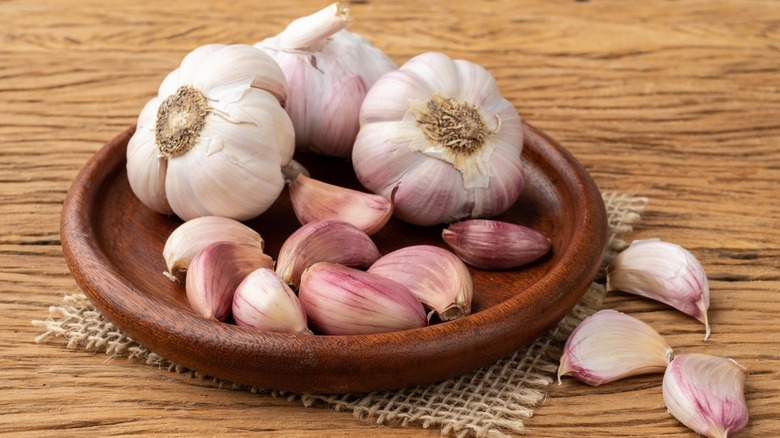 purple garlic in a bowl 