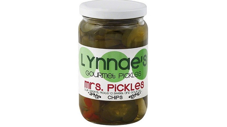 Lynnae's Gourmet Pickles in jar
