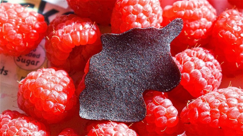 Peaceful Fruits snack and raspberries