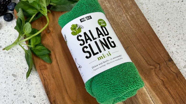 Salad Sling mini on cutting board