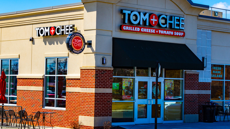 Tom+Chee store front