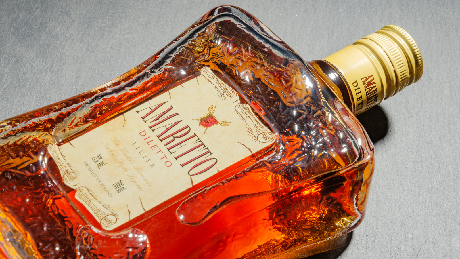 What Is Amaretto And What Does It Taste Like?
