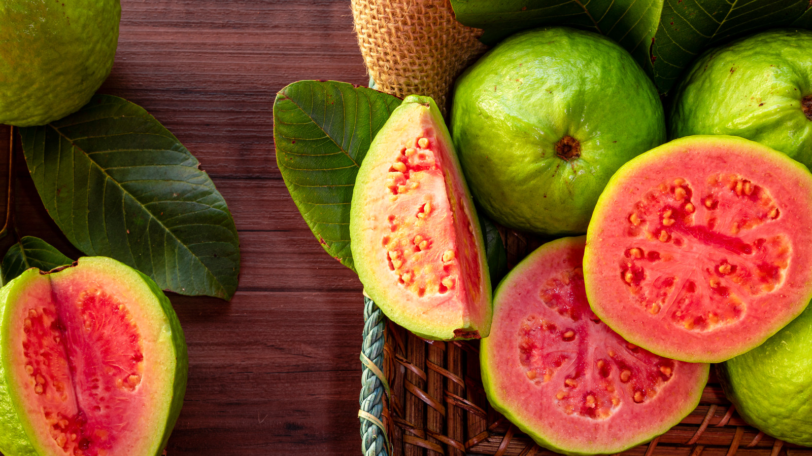 What Is Guava And What Does It Taste Like?