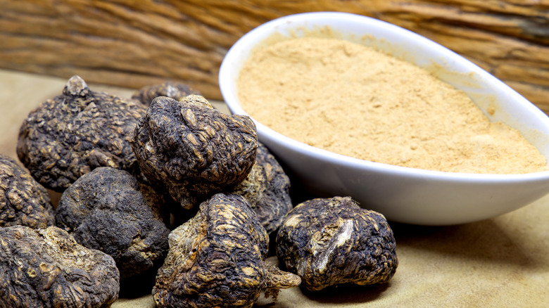 Powdered maca roots