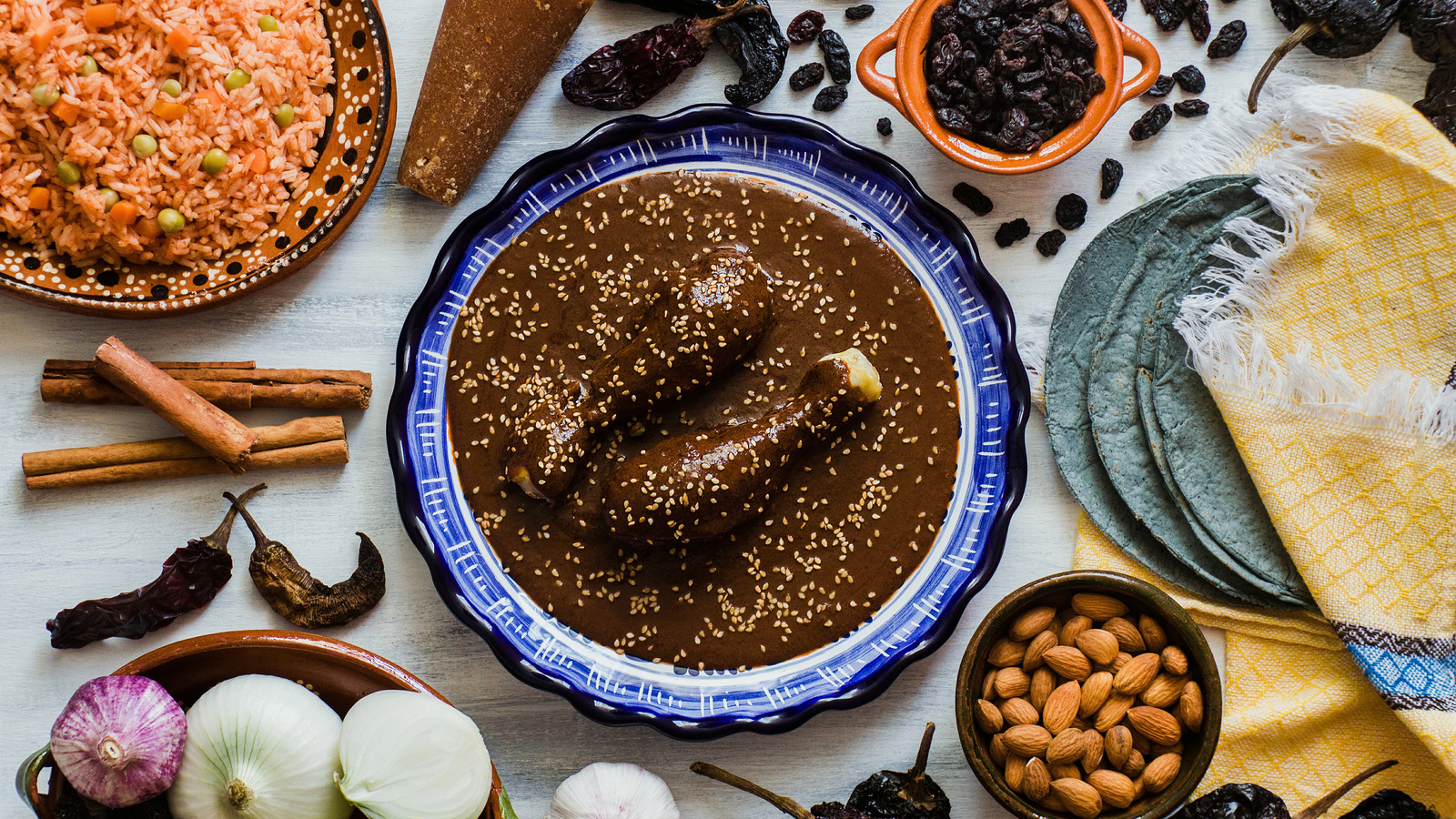 What Is Mole Sauce And What Does It Taste Like?