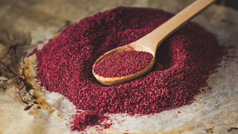 What Is Sumac And What Does It Taste Like?