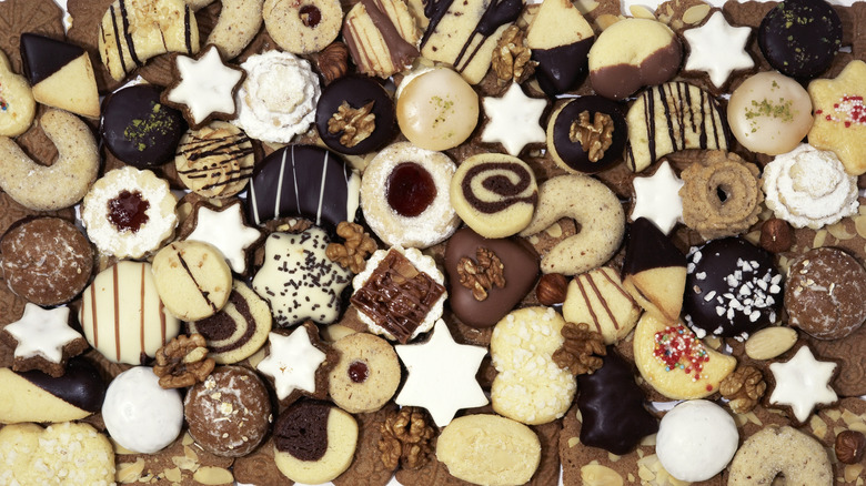 Overhead view of many assorted cookies