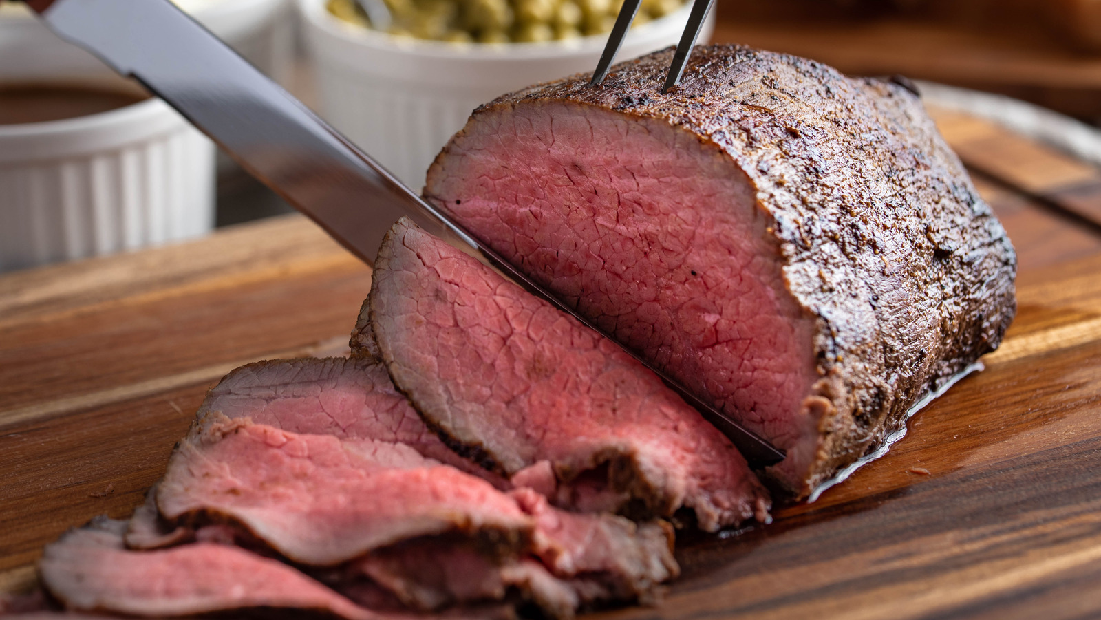 What It Really Means When Roast Beef Loses Its Color