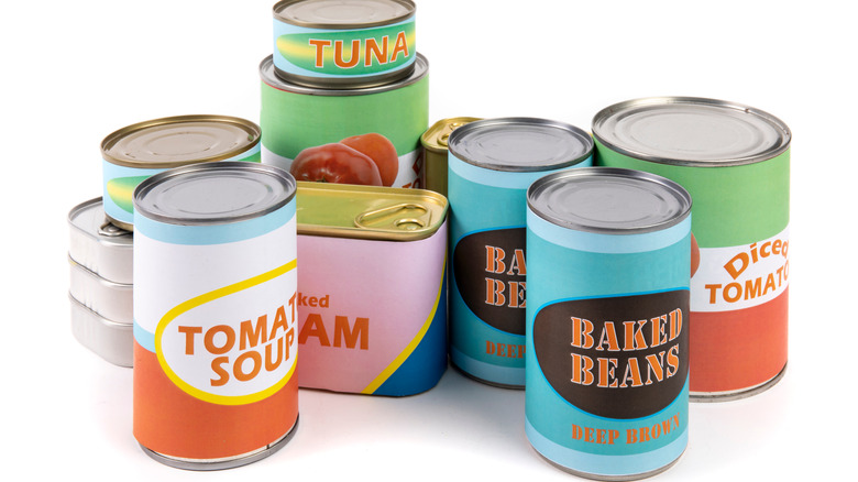 various generic canned goods