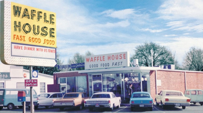 The exterior and parking lot of the original Waffle House, now a museum