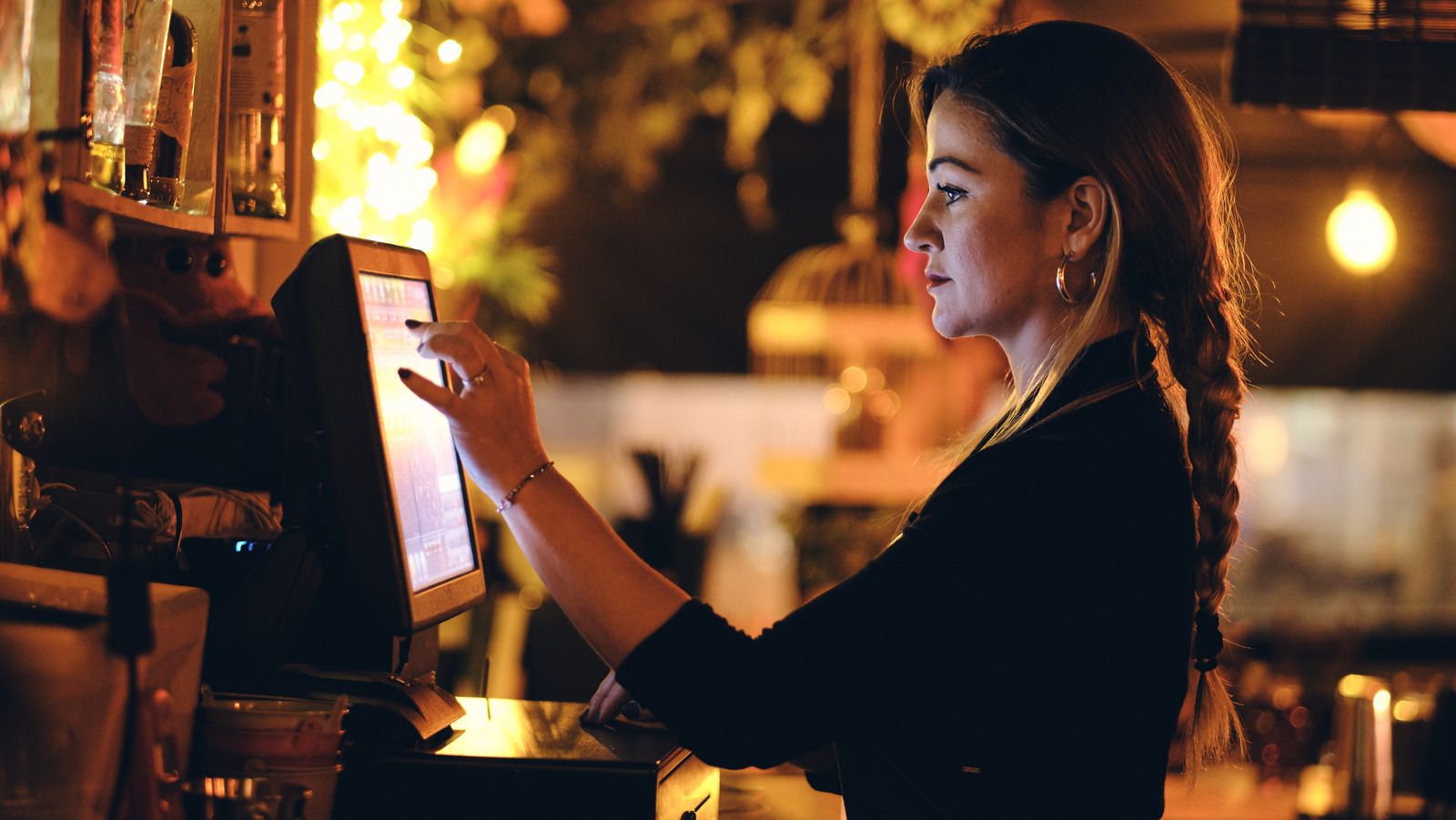 What It's Really Like To Work At Applebee's