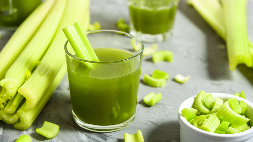 Celery juice in cup