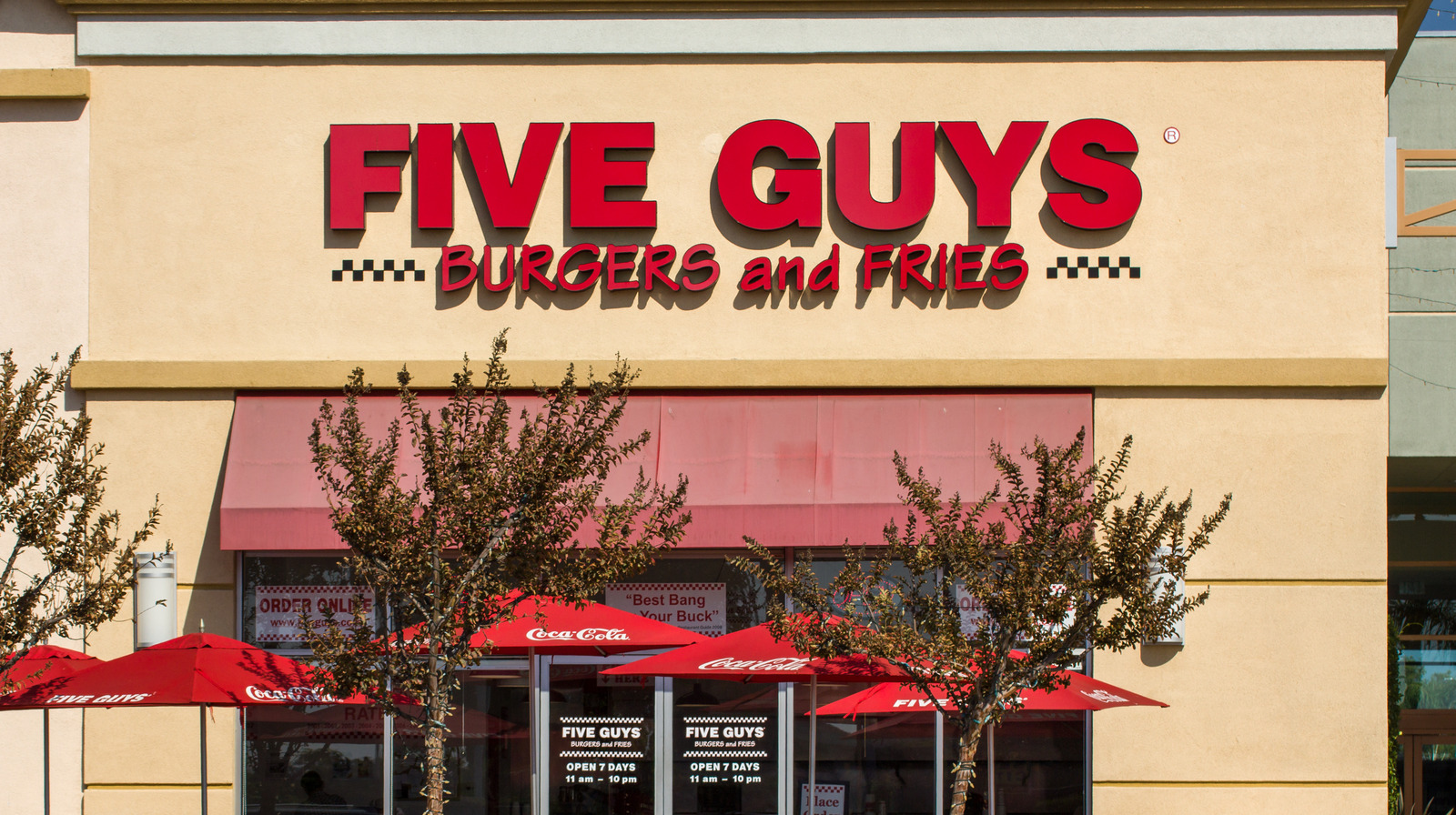 What One Five Guys Employee Wants Customers To Realize