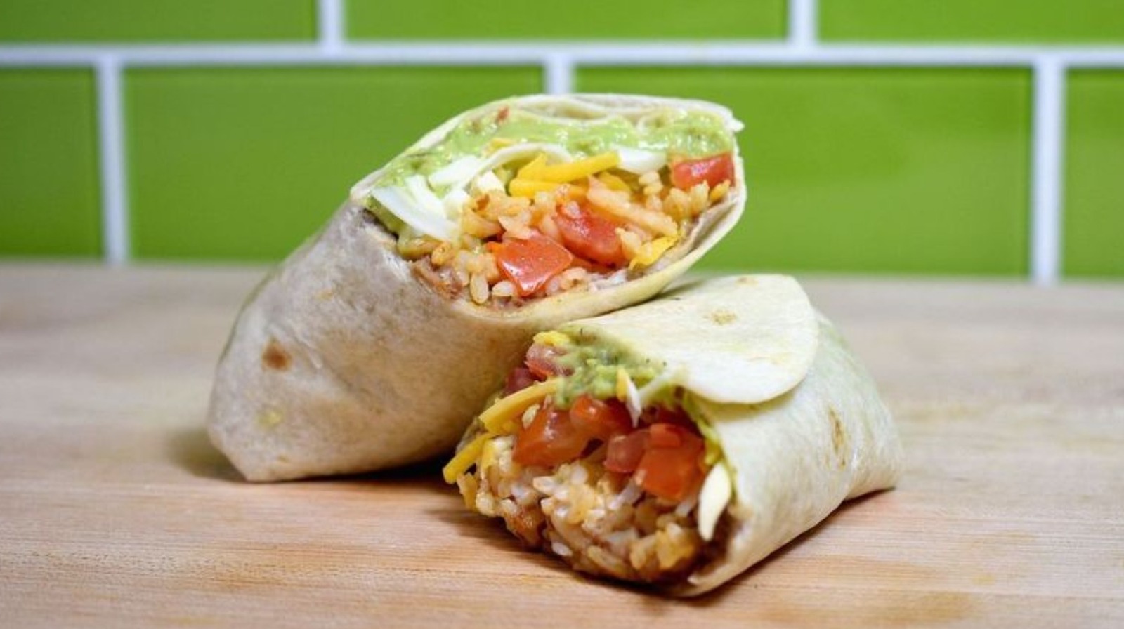 What Only The Biggest Taco Bell Fans Know About The Chain's Burritos