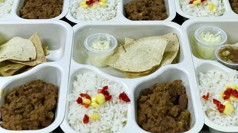 What School Lunches Look Like In Panama petition-longer-lunch-at-middle-school-change