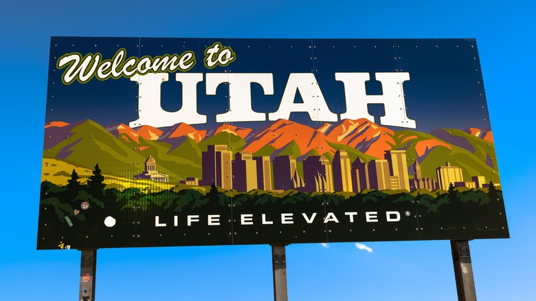 "Welcome to Utah" sign