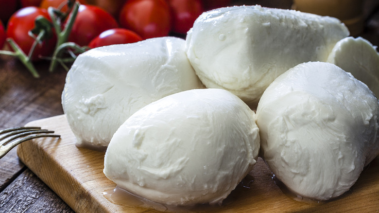 Fresh mozzarella on a cutting board