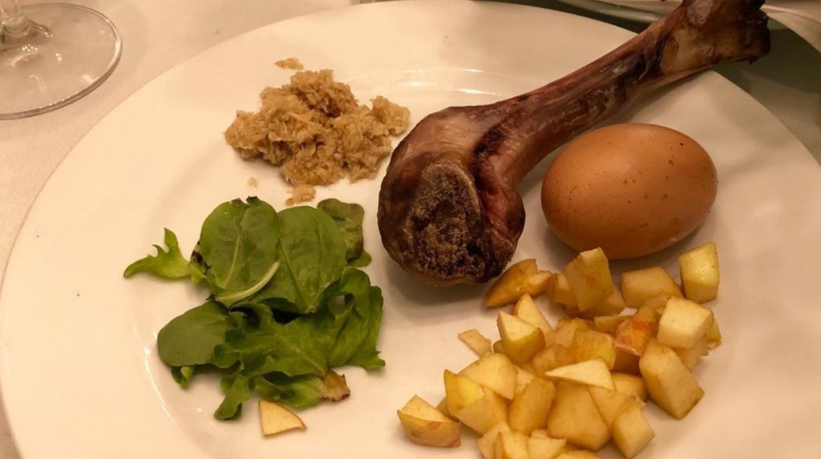 What The Bone And Egg Mean On The Seder Plate