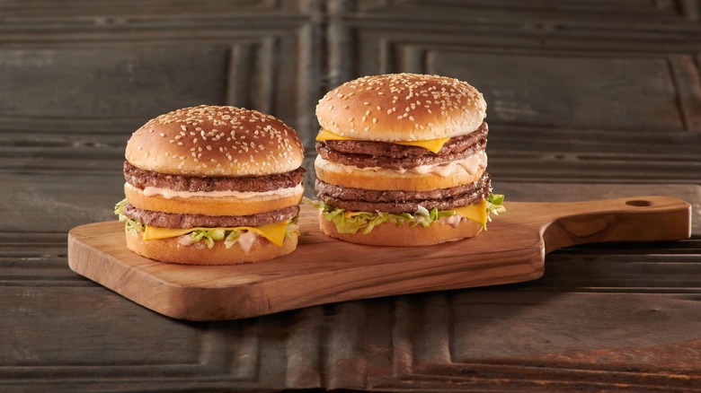 Big Boy and Super Big Boy burgers