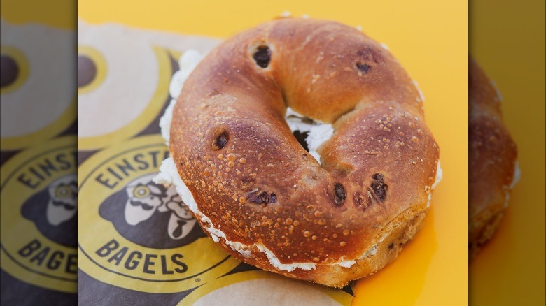   Bagel de pasas y canela