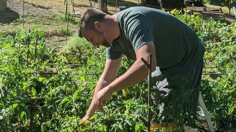 Gabriel Pascuzzi in a garden