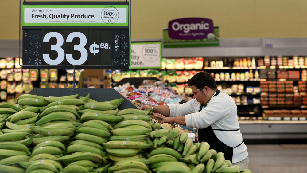 Walmart produce section