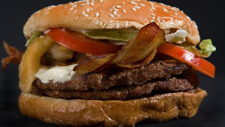 Burger King. What you get what they advertise. Chicken “whopper”. Not  expecting exactly like the ad but at least try to be? This just looks like  they gave up. Also you never