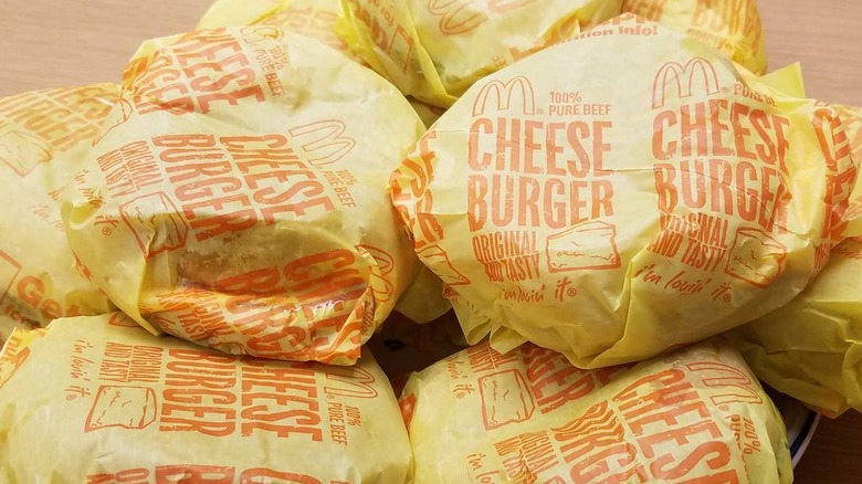 mcdonald's cheeseburger