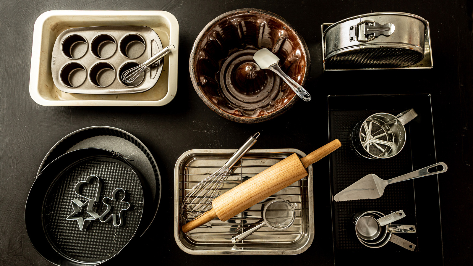 What You Need To Know About Using A Dark Baking Pan